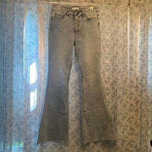Vervet Acid washed Flare Jean